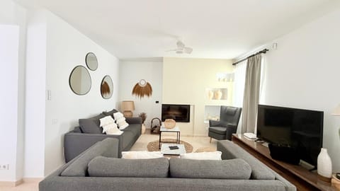 TV and multimedia, Living room