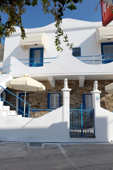 Property building, Facade/entrance