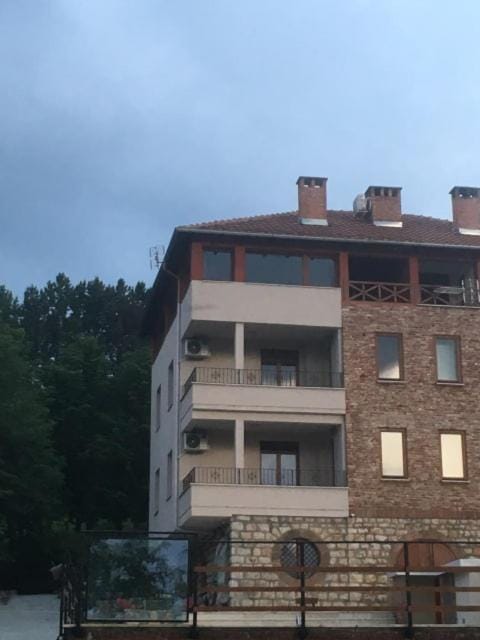 Vila Akademik A3 Apartment in Serbia