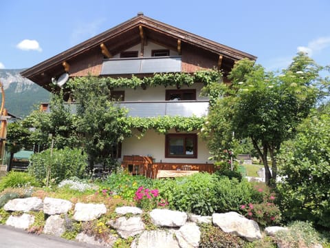 Ferienwohnung Embacher Apartment in Salzburgerland