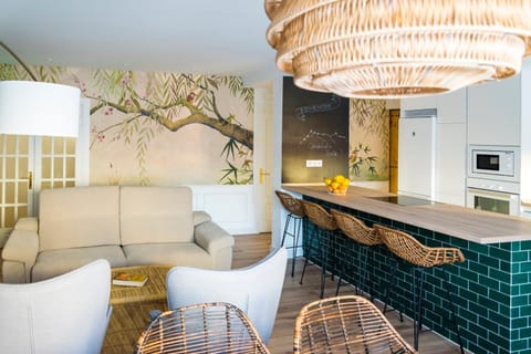 TV and multimedia, Kitchen or kitchenette, Living room, Dining area