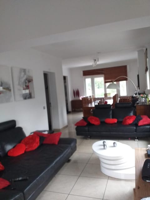 Les charmilles Apartment in Liège