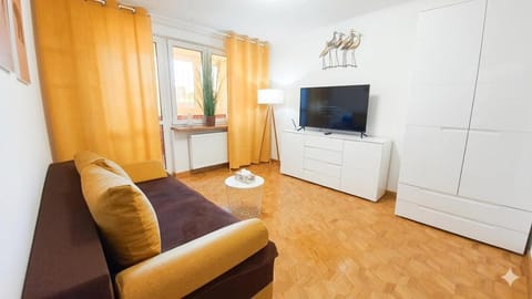 Living room, Bedroom