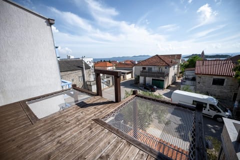 Property building, City view