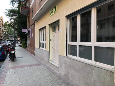 Facade/entrance