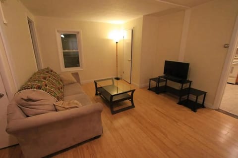 Communal lounge/ TV room, TV and multimedia, Living room