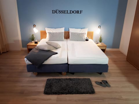 Bed, Photo of the whole room
