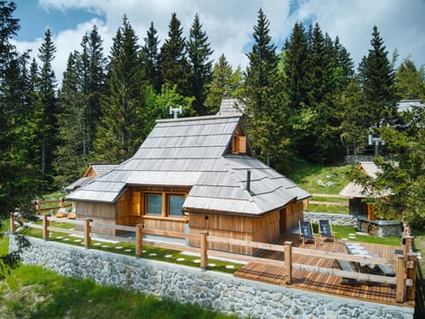 Property building, Natural landscape, Garden view