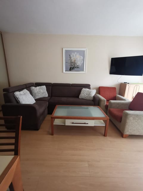 Apartament Reymonta przy morzu Apartment in West Pomeranian Voivodeship, Poland