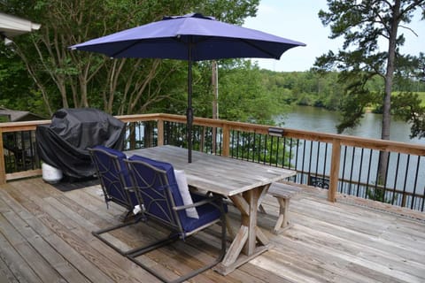 Lakefront Oasis with Private Dock in Hot Springs! House in Rockwell