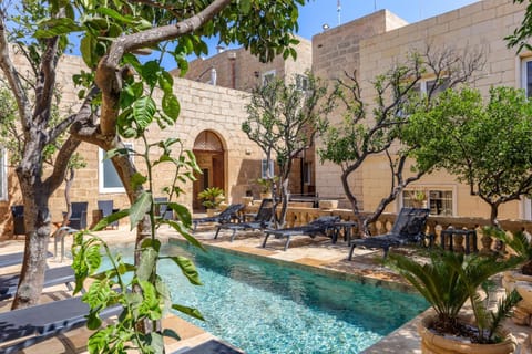 Property building, Swimming pool