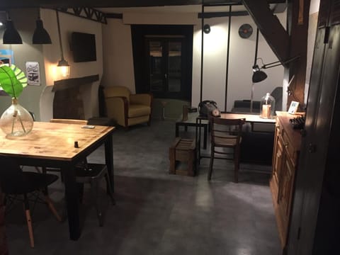 T3 duplex industriel hyper centre ville historique Apartment in Troyes