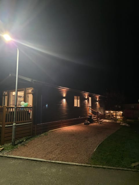 Property building, Night