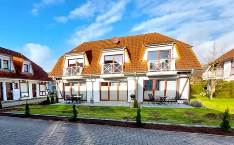 Property building, Garden view