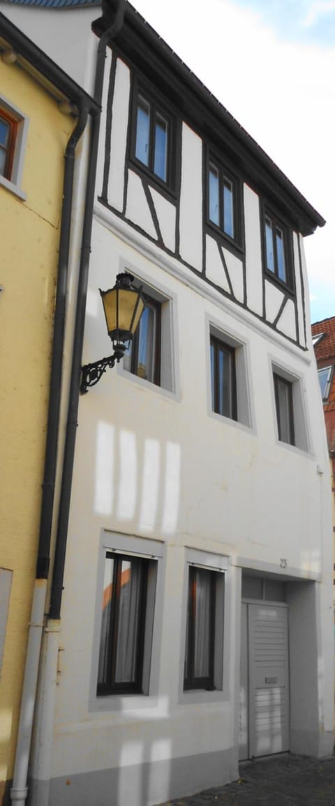 Facade/entrance, Day