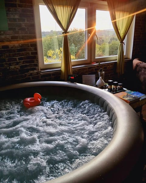 Property building, Hot Tub, Hot Tub, View (from property/room), View (from property/room), Garden view