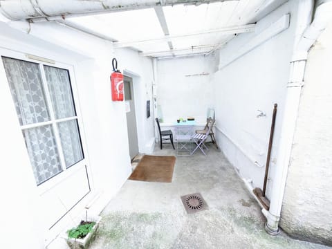 Patio, Inner courtyard view