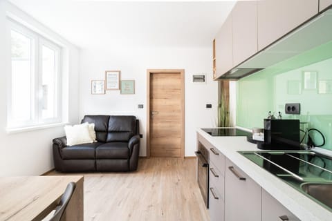 Kitchen or kitchenette, Living room