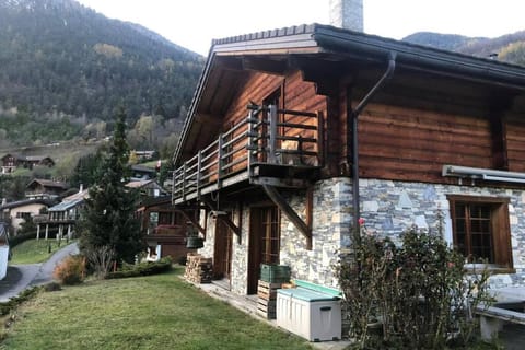 Chalet Edelweiss - Verbier, Mountain Views, Jacuzzi! Chalet in Canton of Valais