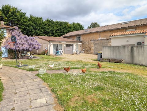 Children play ground, Garden view, Time of day, Parking