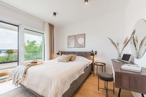 Bedroom, Sea view