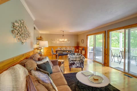 Blue Ridge Getaway with Hot Tub and Seasonal View! House in Blue Ridge