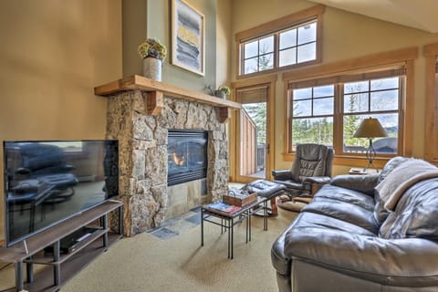 3 Mi to Keystone Resort Condo with Mountain View Apartment in Keystone