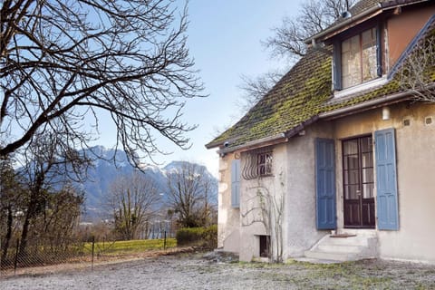 La Grange de Jean - 3 bedrooms with garden 300m from Lake Annecy Apartment in Sévrier