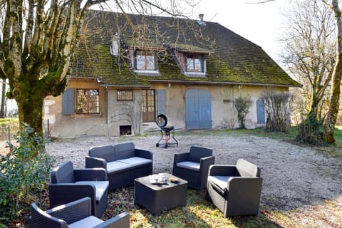 La Grange de Jean - 3 bedrooms with garden 300m from Lake Annecy Apartment in Sévrier