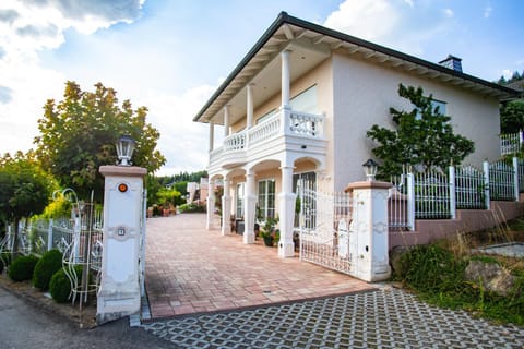 Property building, Inner courtyard view