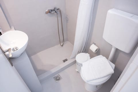 Cozy Budget Apartments in the Heart of Fira Apartment in Thera