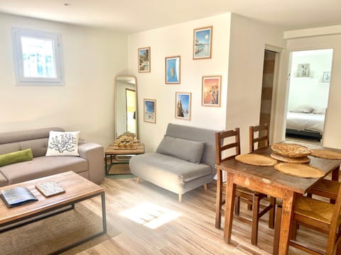 Bel appartement dans hameau calme Apartment in Bonifacio