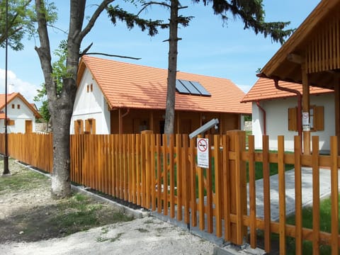 Property building, Street view