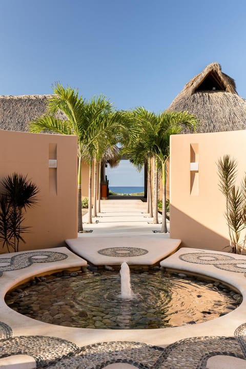 Casa Constantia Beach Front Villa Villa in Brisas de Zicatela