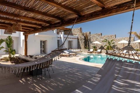 Dining area, Swimming pool, Breakfast, sunbed, sunbed