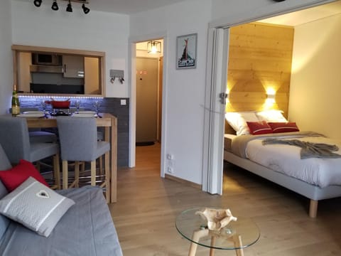 Living room, Dining area, Bedroom