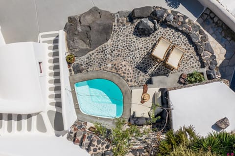 Property building, Bird's eye view, sunbed