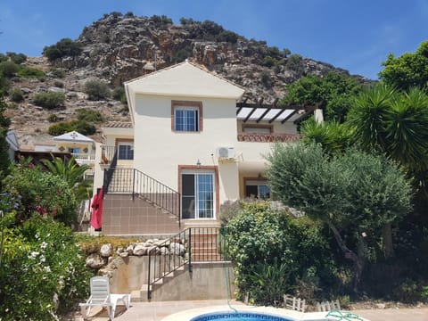 Property building, Natural landscape, Mountain view