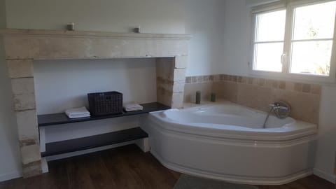 Bathroom, Bath