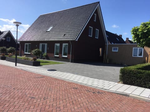 Luxury Lodge Veere House in Kamperland