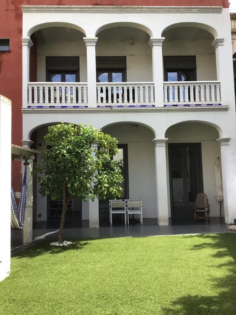 Property building, Patio, Garden