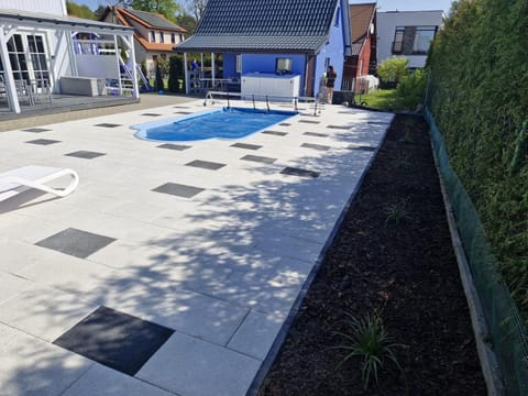 Property building, Swimming pool