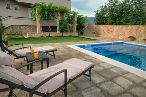 Patio, Swimming pool