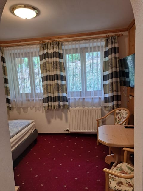 Berggasthof Hintergföll Inn in Salzburgerland