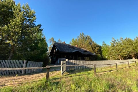 Property building, Facade/entrance, Garden