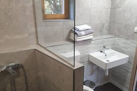 Secluded cottage in an orchard, island Pasman House in Šibenik-Knin County, Croatia