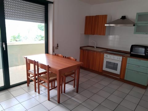 Riva Walk to Lake Apartment in Riva del Garda