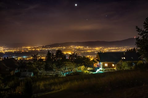 Neighbourhood, View (from property/room)