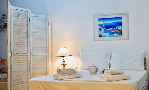 Spring, Night, Summer, Photo of the whole room, Decorative detail, Bedroom, On site, Family