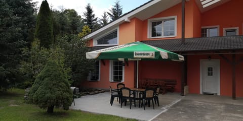 Facade/entrance, Balcony/Terrace